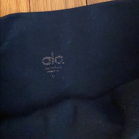 Black High-Rise Alo Capri Leggings - Picture 4 of 5